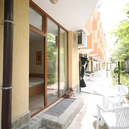 Arendoo In Palm Marina Apartament